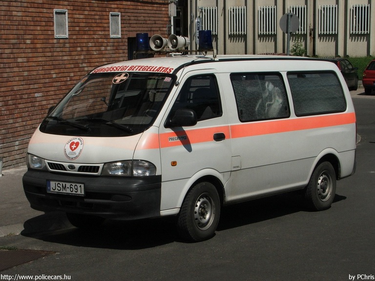 Kia Pregio, Tarcsai Mentõ Bt., fotó: PChris
Keywords: mentő mentőautó magyar Magyarország JSM-691