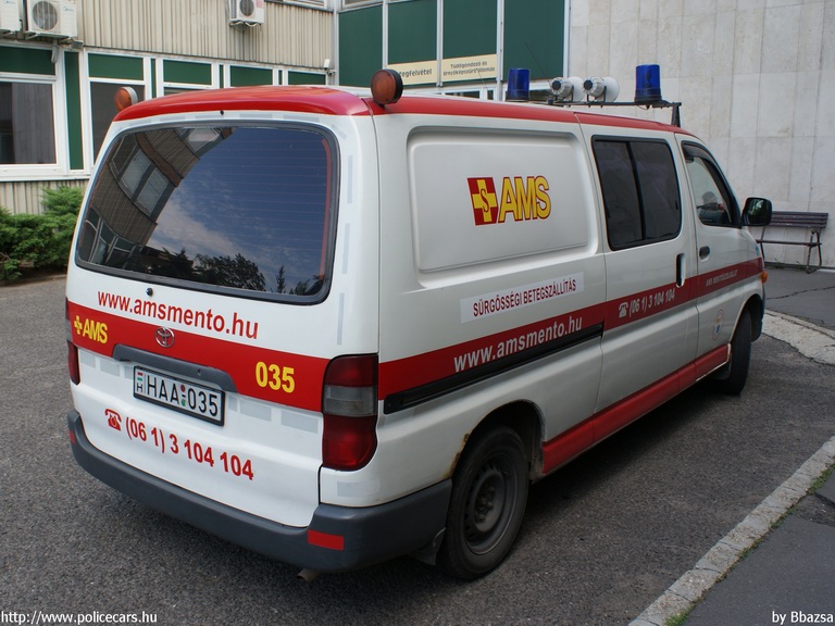 Toyota Hiace, AMS Mentõszolgálat, fotó: Bbazsa
Keywords: mentő mentőautó magyar Magyarország HAA-035