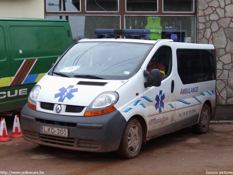 Renault Trafic 1.9 dCi, betegszállítás, Bonsai-Deco Kkt., fotó: Gzozzo pictures
Keywords: mentő mentőautó magyar Magyarország LKD-300