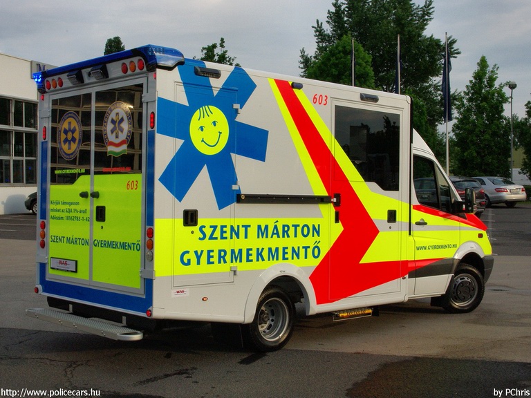 Mercedes-Benz Sprinter II 519 CDi, Budapest, Szent Márton Gyermekmentõ Szolgálat, fotó: PChris
Keywords: mentő mentőautó magyar Magyarország MA03-19