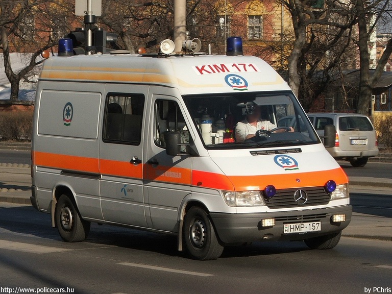 Mercedes-Benz Sprinter, Országos Mentõszolgálat, fotó: PChris
Keywords: mentő mentőautó OMSZ magyar Magyarország HMP-157