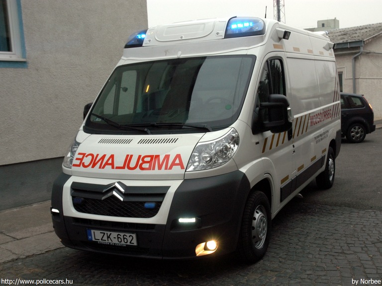 Citroen Jumper, Petz Aladár Megyei Oktató Kórház, Gyõr, fotó: Norbee
Keywords: mentő mentőautó magyar Magyarország LZK-662