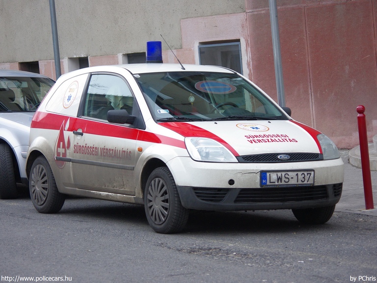 Ford Fiesta, vérszállítás, Samaritanus Mentõszolgálat, fotó: PChris
Keywords: mentő mentőautó magyar Magyarország LWS-137