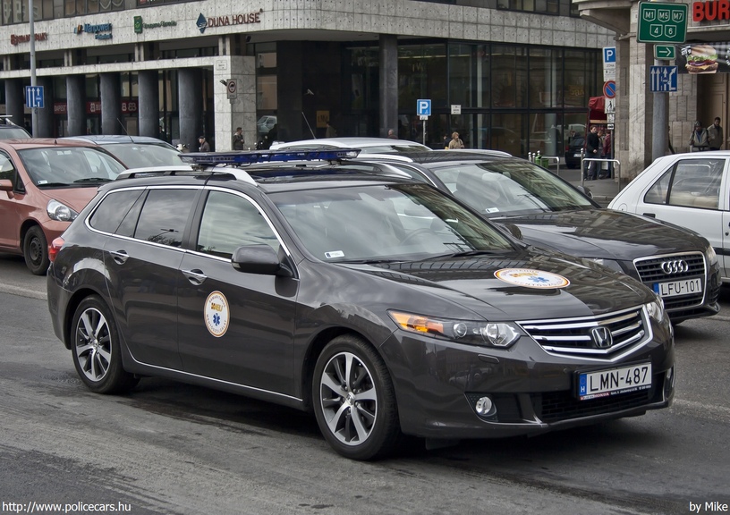 Honda Accord, Samaritanus Mentõszolgálat, fotó: Mike
Keywords: mentő mentőautó magyar Magyarország LMN-487