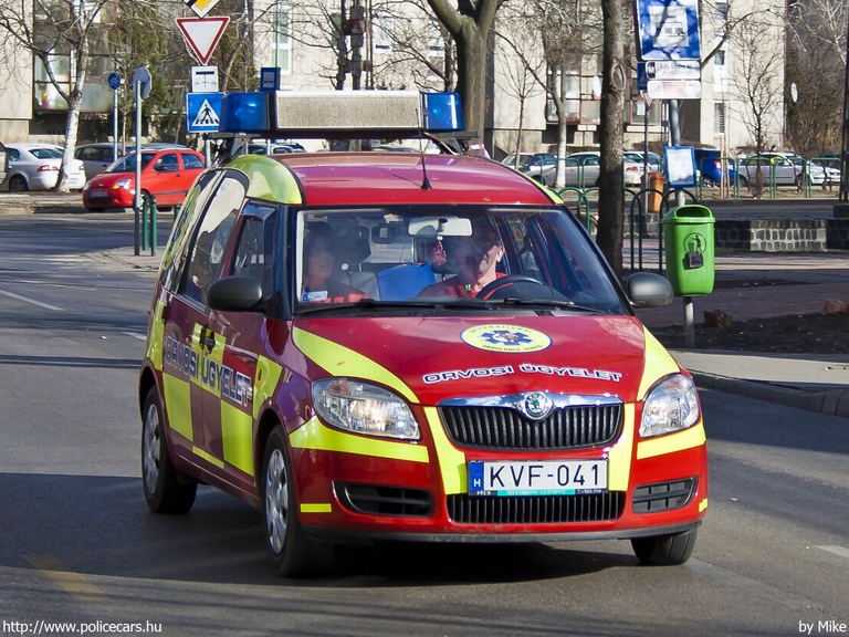 Skoda Roomster, orvosi ügyelet, Budapest, International Ambulance, fotó: Mike
Keywords: mentő mentőautó magyar Magyarország KVF-041