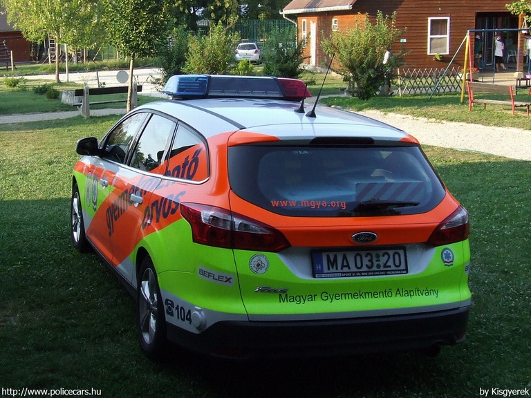 Ford Focus, [url=http://www.mgya.org]Magyar Gyermekmentõ Alapítvány[/url], fotó: Kisgyerek
Keywords: mentő magyar Magyarország mentőautó MA03-20