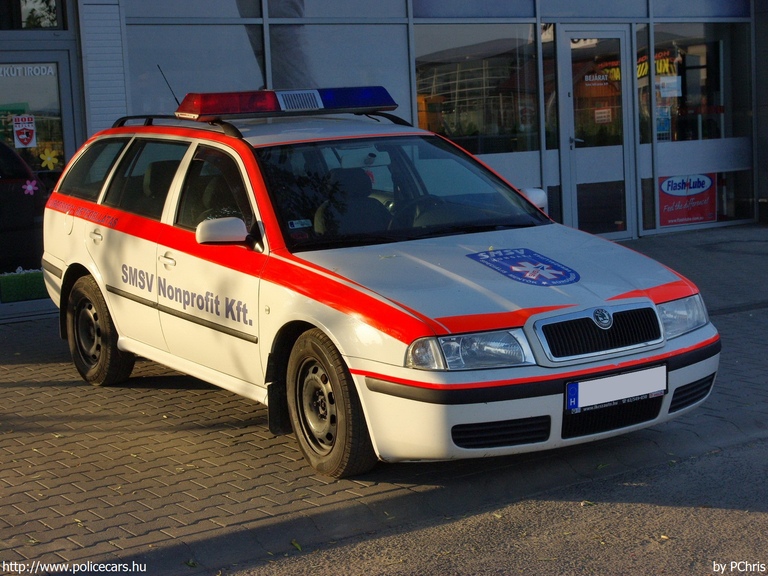 Skoda Octavia, SMSV, vérszállítás, fotó: PChris
Keywords: mentő magyar Magyarország mentőautó LSJ-424