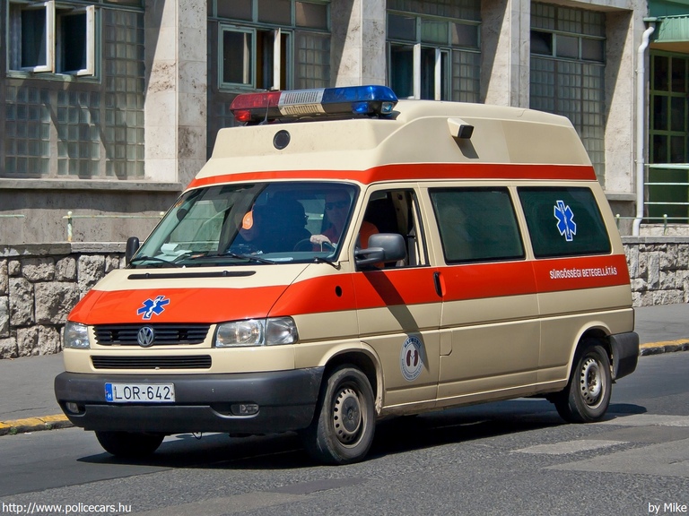 Volkswagen Transporter T4, HAEMOBIL Egészségügyi Szolgáltató Kht., fotó: Mike
Keywords: mentő magyar Magyarország mentőautó LOR-642