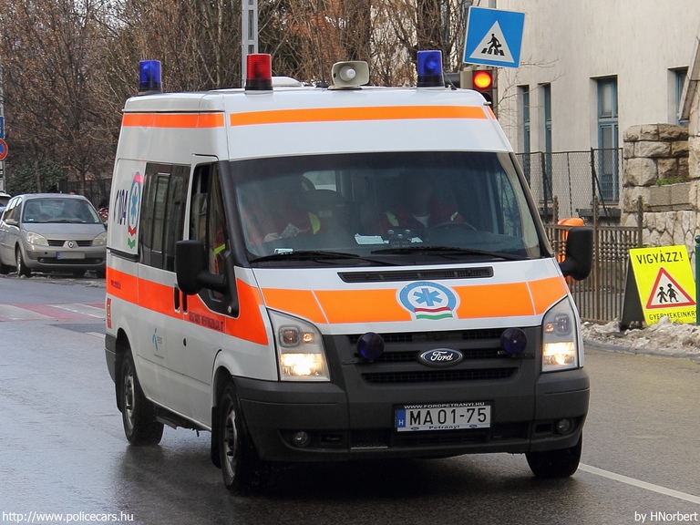 Ford Transit, Országos Mentõszolgálat, fotó: HNorbert
Keywords: OMSZ mentő magyar Magyarország mentőautó MA01-75