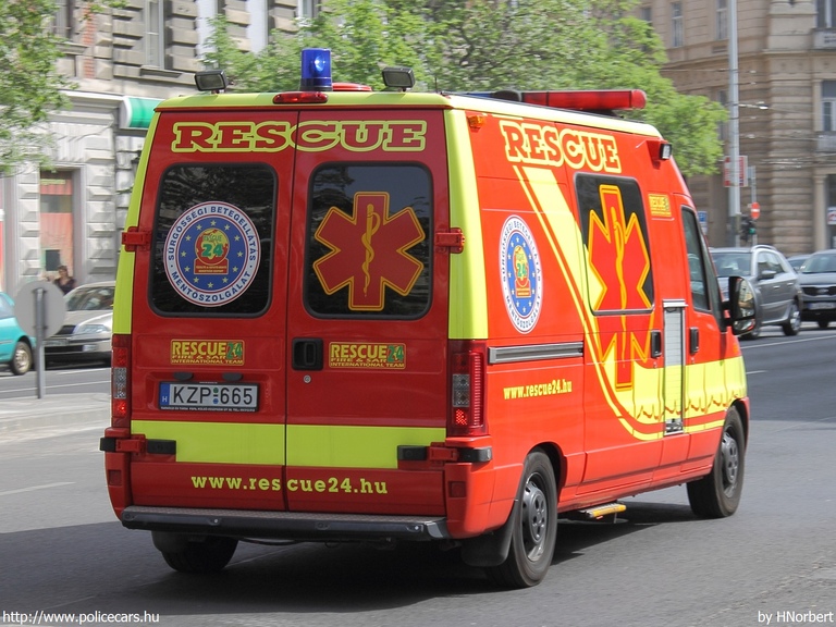 Citroen Jumper, Rescue24 Tûzoltó és Kutató-Mentõ Nemzetközi Csoport, fotó: HNorbert
Keywords: mentő magyar Magyarország mentőautó KZP-665