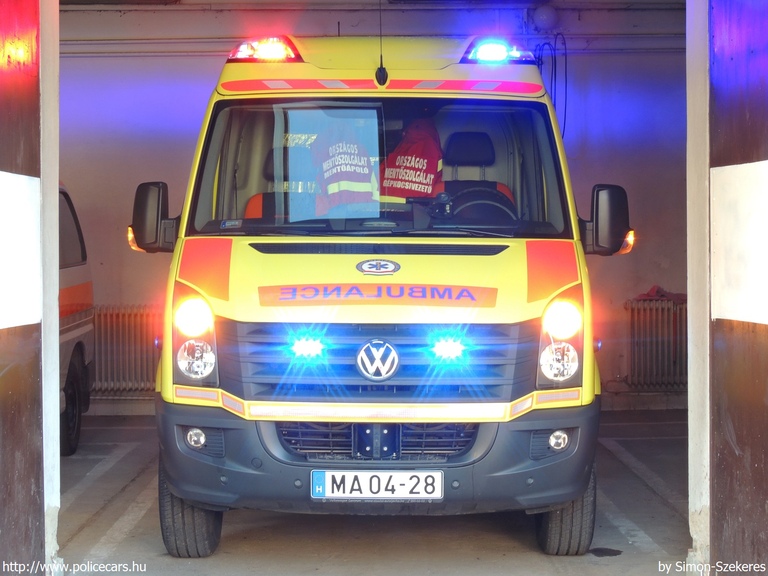 Volkswagen Crafter, Országos Mentõszolgálat, fotó: Simon-Szekeres
Keywords: mentő mentőautó magyar Magyarország OMSZ MA04-28