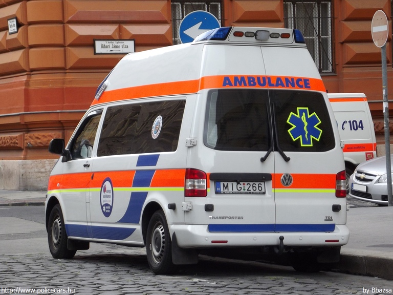 Volkswagen Transporter T5 facelift, Europ Assistance, fotó: Bbazsa
Keywords: mentő mentőautó magyar Magyarország MIG-266