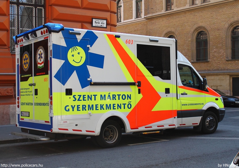 Mercedes-Benz Sprinter II 519 CDI, Budapest, Szent Márton Gyermekmentõ Szolgálat, fotó: HNorbert
Keywords: mentő mentőautó magyar Magyarország MA03-19