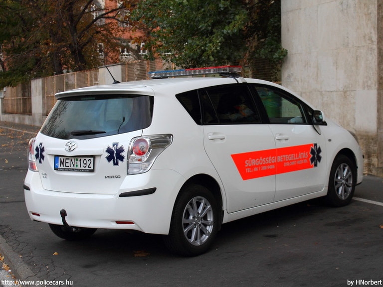 Toyota Verso, Dolomit-Med Egészségügyi Kft., fotó: HNorbert
Keywords: mentő mentőautó magyar Magyarország MEN-192