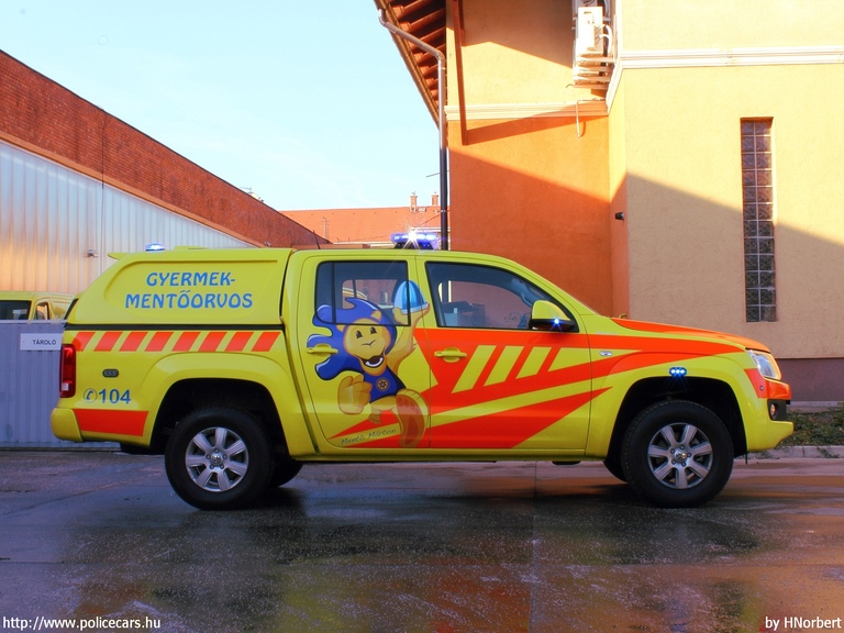 Volkswagen Amarok, Szent Márton Gyermekmentõ Szolgálat, fotó: HNorbert
Keywords: mentő mentőautó magyar Magyarország MIH-604