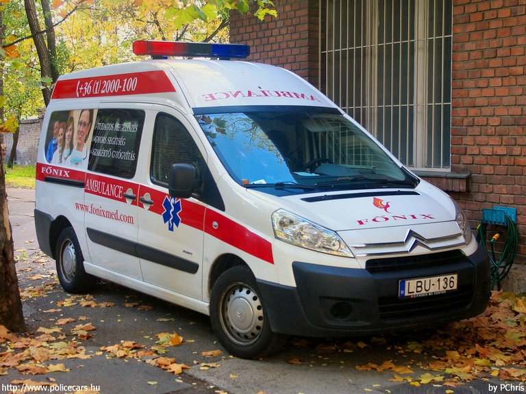 Citroen Jumpy, Fõnix S.O.S. Zrt., fotó: PChris
Keywords: mentő mentőautó magyar Magyarország LBU-136