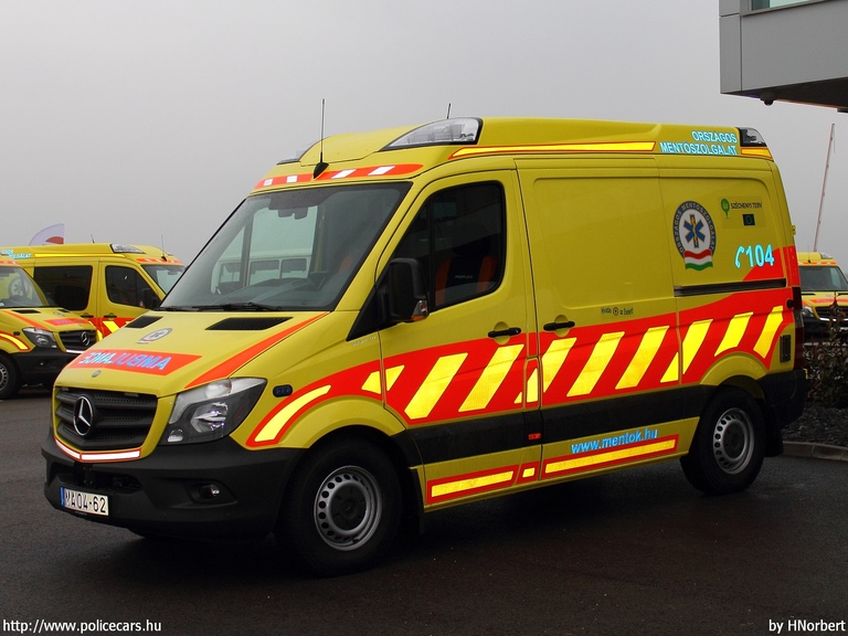 Mercedes-Benz Sprinter 316 CDI, Országos Mentõszolgálat, fotó: HNorbert
Keywords: mentő mentőautó OMSZ magyar Magyarország MA04-62