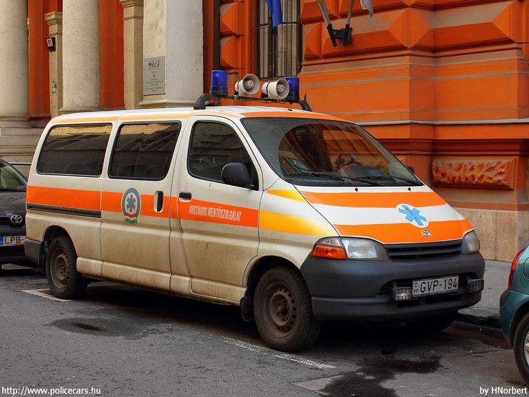 Toyota Hiace, Országos Mentõszolgálat, Budapest, fotó: HNorbert
Keywords: mentő mentőautó OMSZ magyar Magyarország GVP-194
