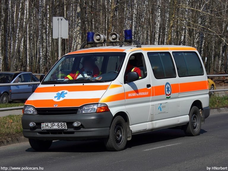 Toyota Hiace, Országos Mentõszolgálat, Budapest, fotó: HNorbert
Keywords: mentő mentőautó OMSZ magyar Magyarország HJP-686
