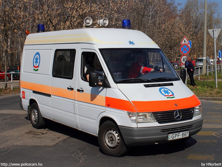 Mercedes-Benz Sprinter 314, Budapest, Országos Mentõszolgálat, fotó: HNorbert
Keywords: mentő mentők mentőautó OMSZ magyar Magyarország GPF-887