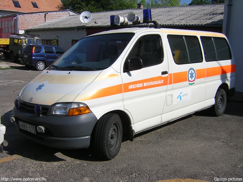 Toyota Hiace, Országos Mentõszolgálat, fotó: Gzozzo pictures
Keywords: mentő mentőautó magyar Magyarország OMSZ