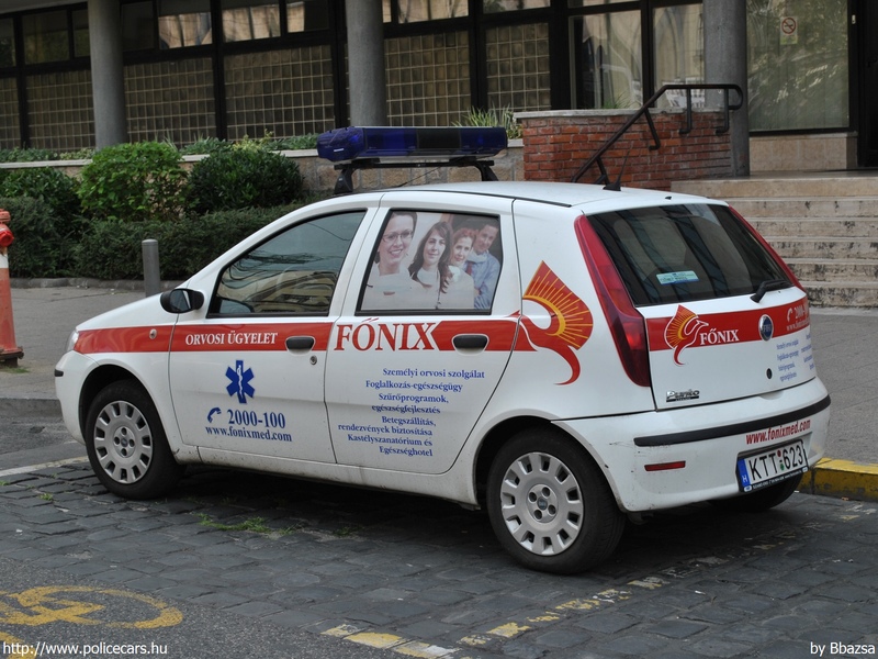Fiat Punto, orvosi ügyelet, Budapest, Fõnix S.O.S. Zrt., fotó: Bbazsa
Keywords: mentő mentőautó magyar Magyarország KTT-623 ambulance hungarian Hungary