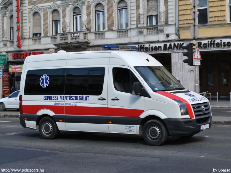 Volkswagen Crafter, Expressz Mentõszolgálat, fotó: Bbazsa
Keywords: mentő mentőautó magyar Magyarország MJD-153