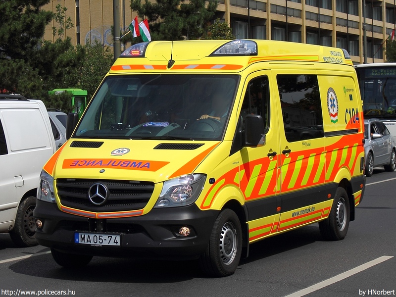 Mercedes-Benz Sprinter II facelift 316 CDI, Országos Mentõszolgálat, fotó: HNorbert
Keywords: mentő mentőautó magyar Magyarország OMSZ MA05-74