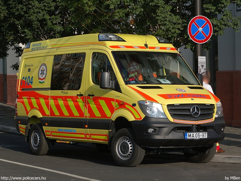 Mercedes-Benz Sprinter II facelift 316 CDI 4x4, Országos Mentõszolgálat, fotó: MBen
Keywords: mentő mentőautó magyar Magyarország OMSZ MA05-97