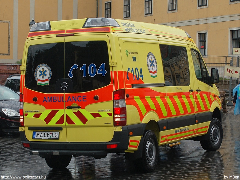 Mercedes-Benz Sprinter II facelift 316 CDI 4x4, Országos Mentõszolgálat, fotó: MBen
Keywords: mentő mentőautó magyar Magyarország OMSZ MA06-03
