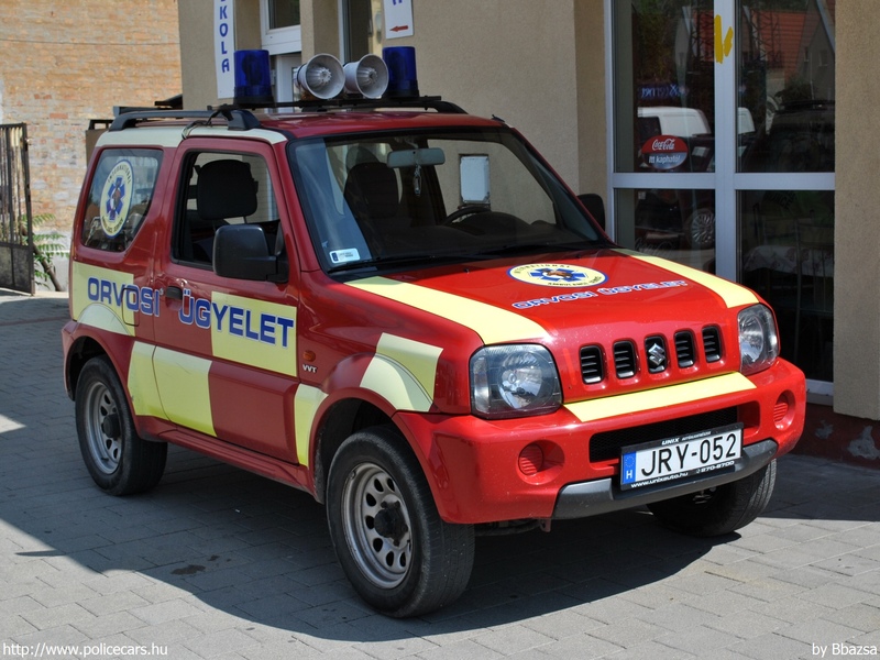 Suzuki Jimny, orvosi ügyelet, Érd, International Ambulance Service Kft., fotó: Bbazsa
Keywords: mentő mentőautó magyar Magyarország JRY-052 ambulance hungarian Hungary