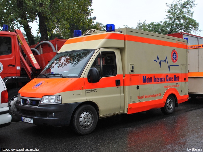 Fiat Ducato, Váradi Mentõszolgálat Kft., fotó: Bbazsa
Keywords: mentő mentőautó magyar Magyarország MLV-411
