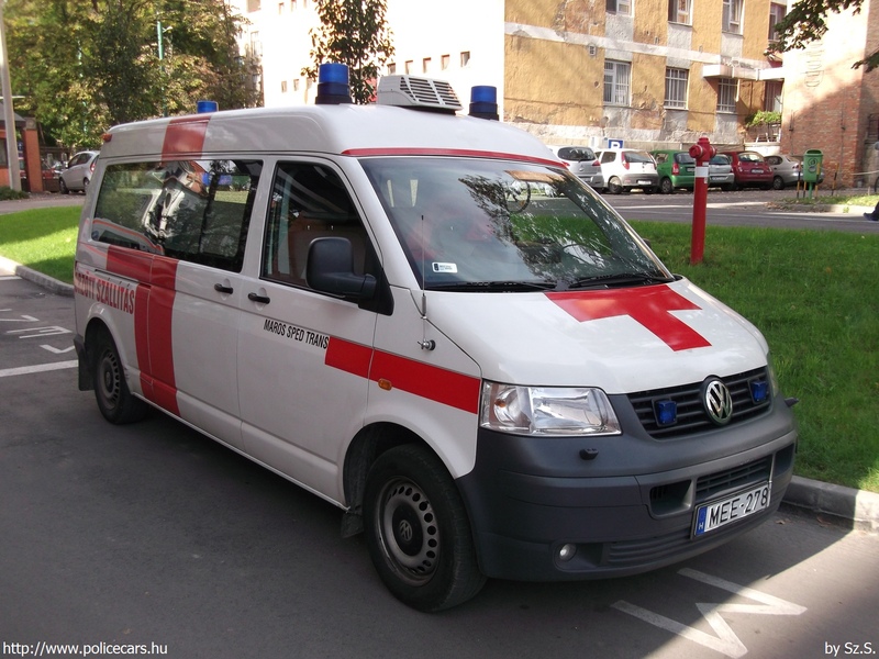 Volkswagen Transporter T5, Maros Sped Trans Kft., fotó: Sz.S.
Keywords: mentő mentőautó magyar Magyarország MEE-278