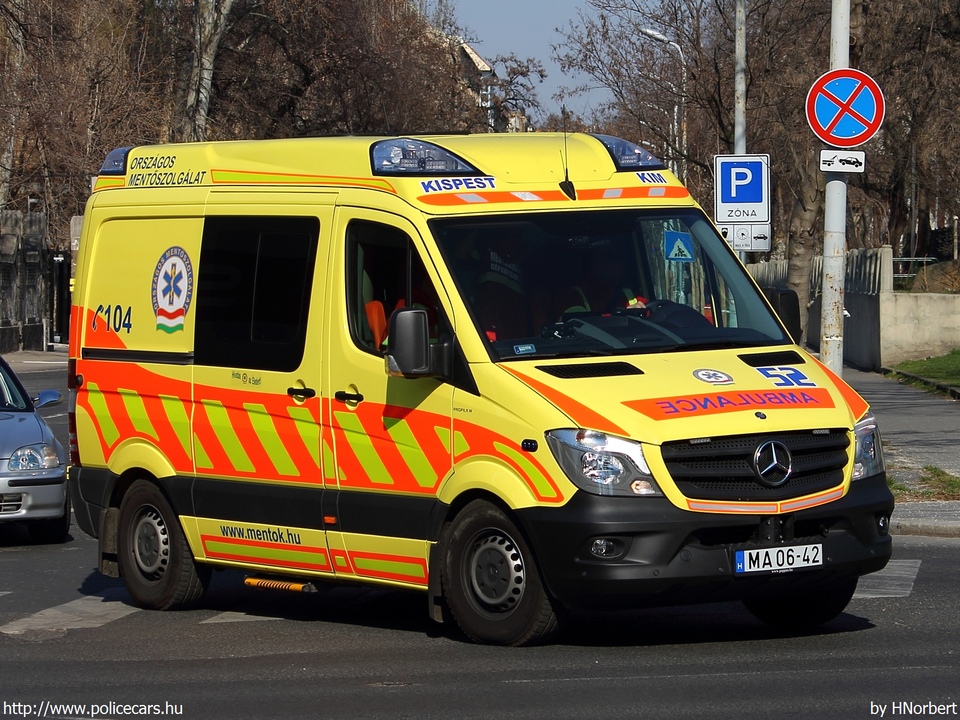Mercedes-Benz Sprinter II facelift 316 CDI, Országos Mentõszolgálat, fotó: HNorbert
Keywords: mentő mentőautó OMSZ magyar Magyarország MA06-42