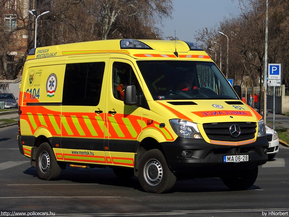 Mercedes-Benz Sprinter II facelift 316 CDI 4x4, Országos Mentõszolgálat, Budapest, fotó: HNorbert
Keywords: mentő mentőautó OMSZ magyar Magyarország MA06-28