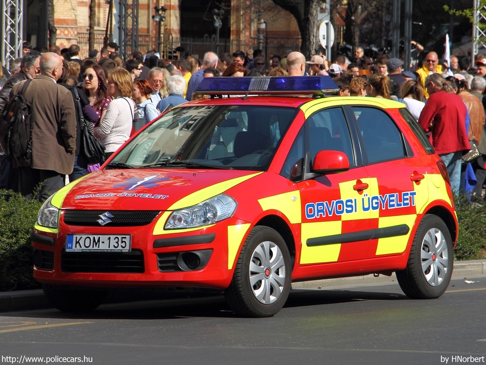 Suzuki SX4, orvosi ügyelet, Budapest, Inter-Ambulance Zrt., fotó: HNorbert
Keywords: mentő mentőautó magyar Magyarország KOM-135 ambulance hungarian Hungary