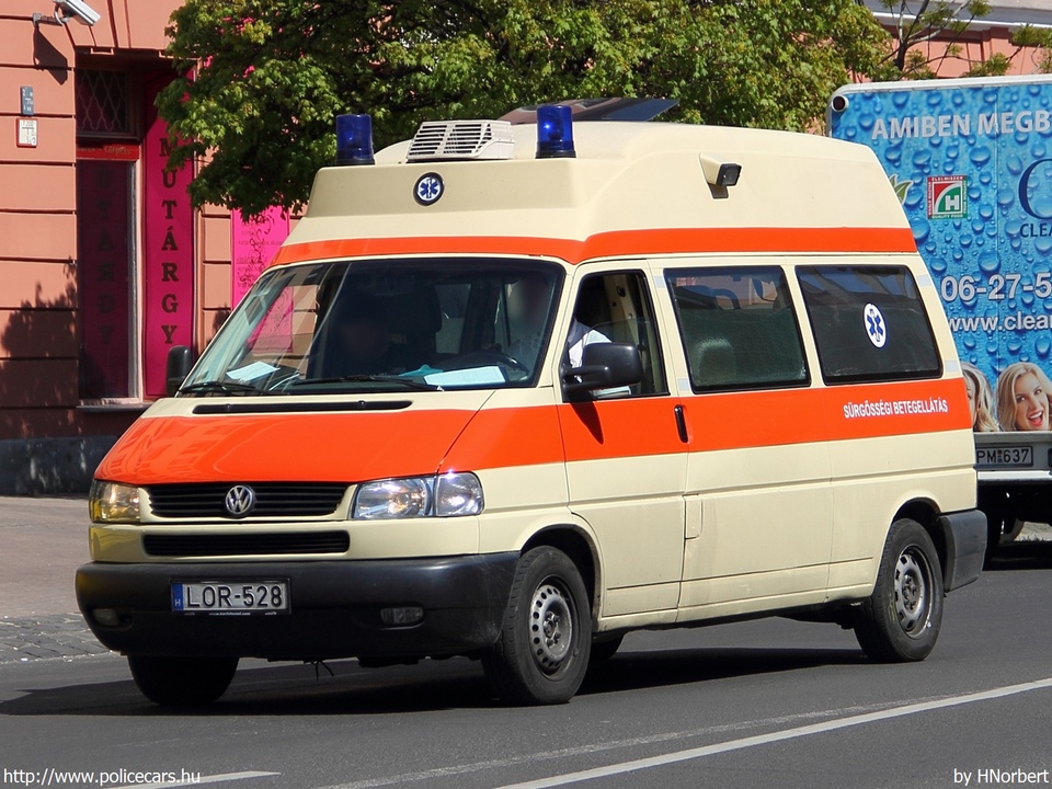Volkswagen Transporter T4, HAEMOBIL Egészségügyi Szolgáltatató Közhasznú Nonprofit Kft., fotó: HNorbert
Keywords: mentő mentőautó magyar Magyarország LOR-528 ambulance hungarian Hungary