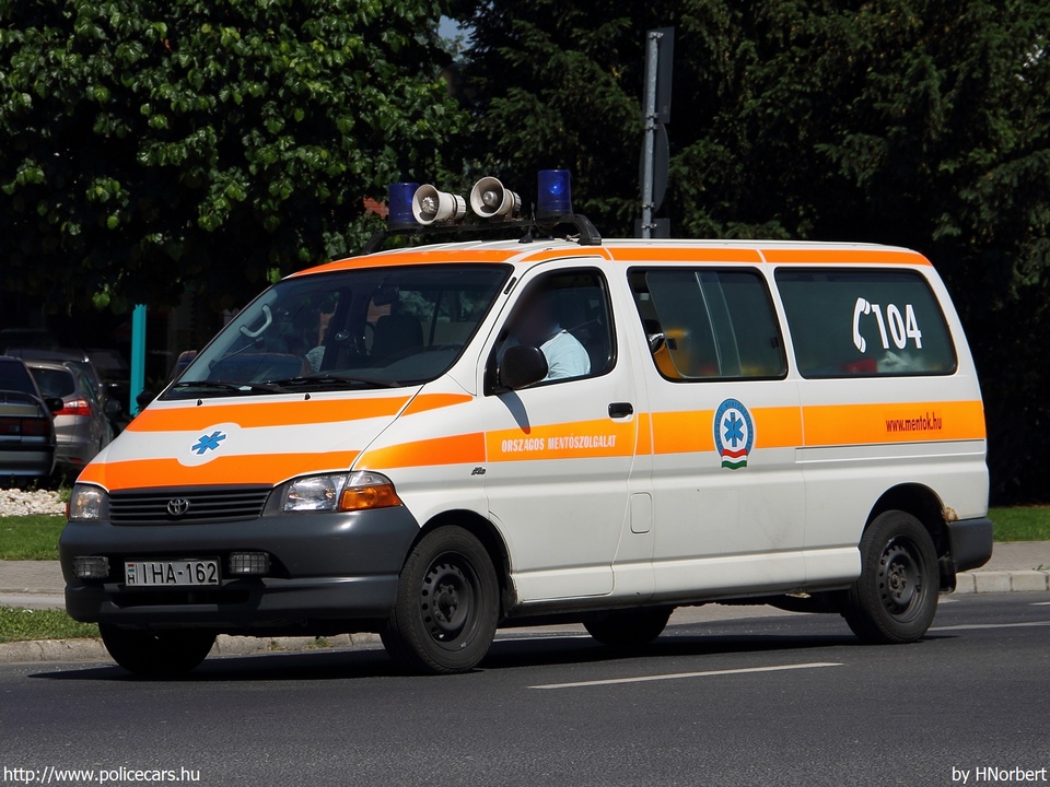 Toyota Hiace, Országos Mentõszolgálat, fotó: HNorbert
Keywords: mentő mentőautó OMSZ magyar Magyarország IHA-162 ambulance hungarian Hungary