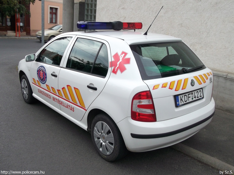 Skoda Fabia, orvosi ügyelet, Gyula, fotó: Sz.S.
Keywords: mentő mentőautó magyar Magyarország ambulance hungarian Hungary KDF-422