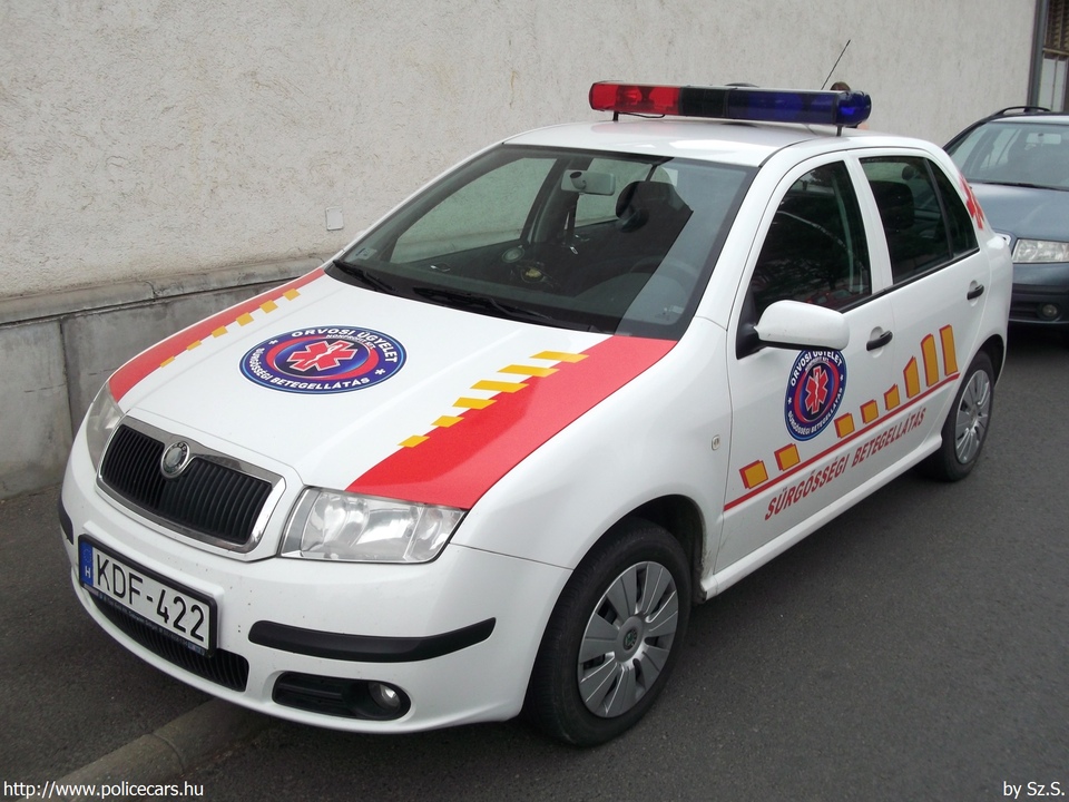 Skoda Fabia, orvosi ügyelet, Gyula, fotó: Sz.S.
Keywords: mentő mentőautó magyar Magyarország ambulance hungarian Hungary KDF-422