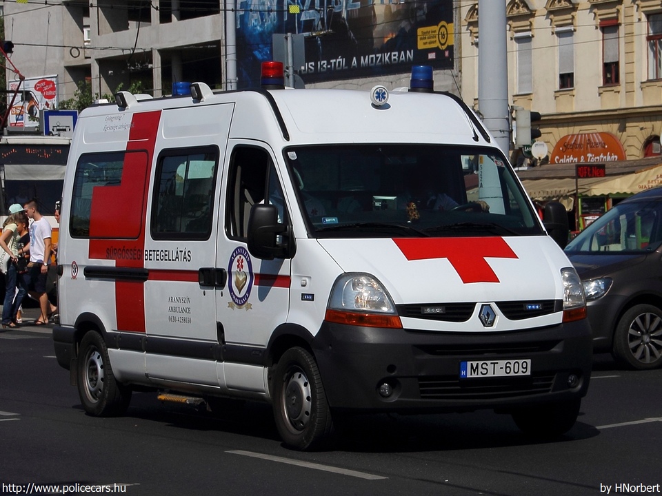 Renault Master, Aranyszív Ambulance Kft., fotó: HNorbert
Keywords: mentő mentőautó magyar Magyarország ambulance hungarian Hungary MST-609