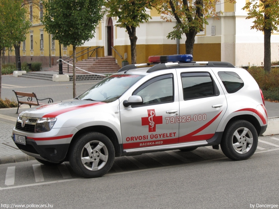 Dacia Duster, Bácska MED, orvosi ügyelet, fotó: Dancergee
Keywords: mentő mentőautó magyar Magyarország Hungary hungarian ambulance LVE-598