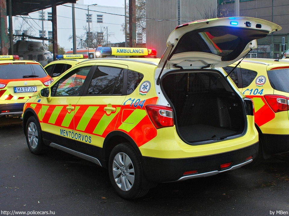 Suzuki SX4 S-Cross, Országos Mentõszolgálat, MOK, fotó: MBen
Keywords: mentő mentőautó OMSZ magyar Magyarország MA07-10 ambulance hungarian Hungary