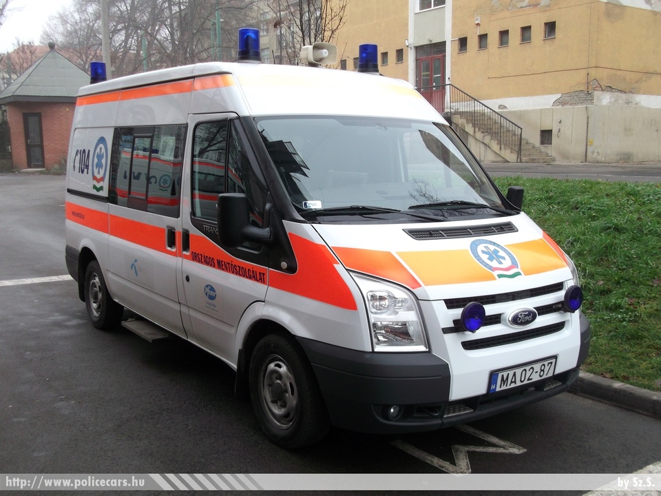 Ford Transit, Országos Mentõszolgálat, Szeged, fotó: Sz.S.
Keywords: mentő mentőautó magyar Magyarország OMSZ MA02-87 hungarian Hungary ambulance