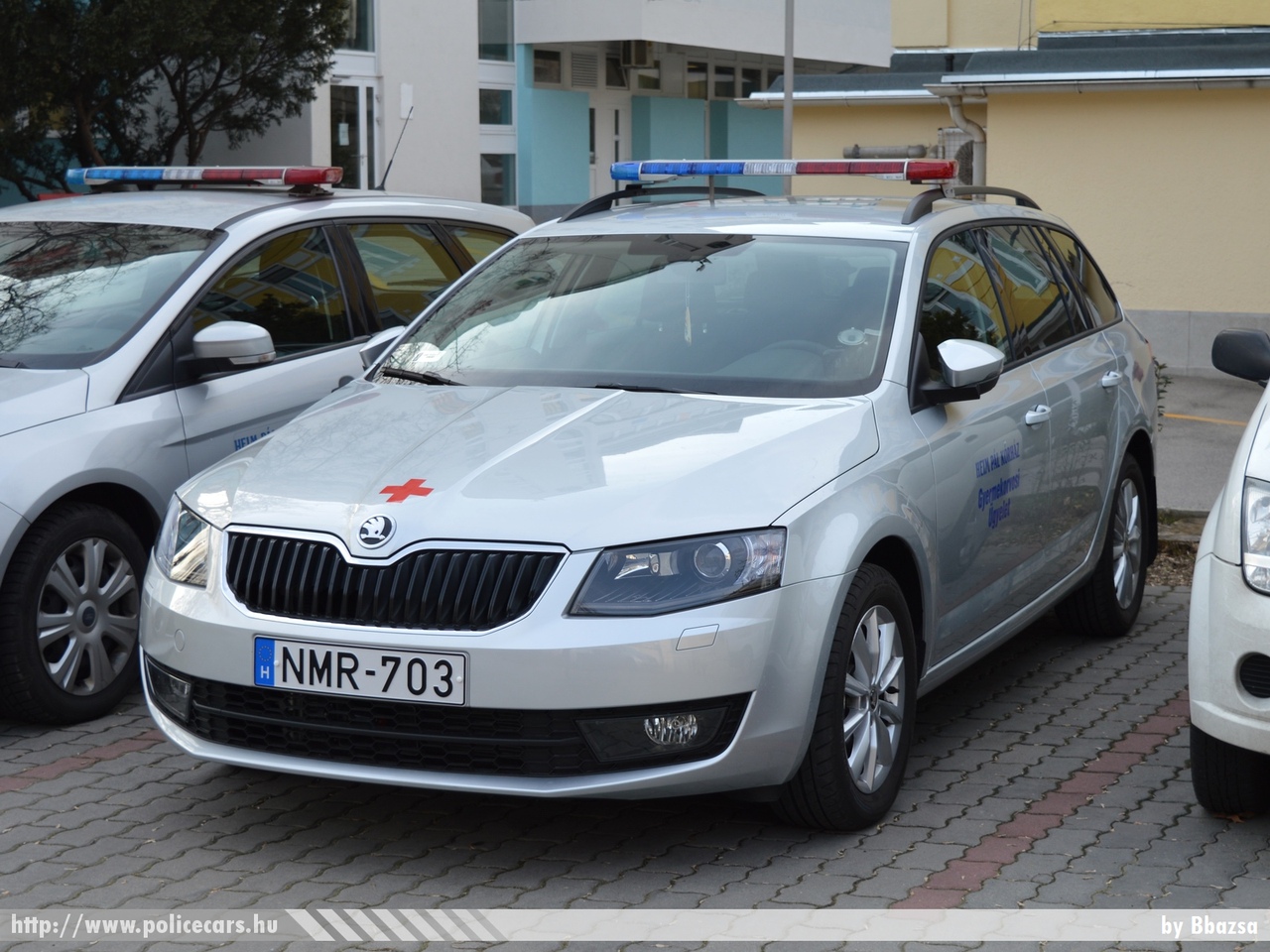 Skoda Octavia III Combi, Heim Pál Kórház, Gyermekorvosi ügyelet, Budapest, fotó: Bbazsa
Keywords: magyar Magyarország mentő mentőautó NMR-703 Hungary hungarian ambulance