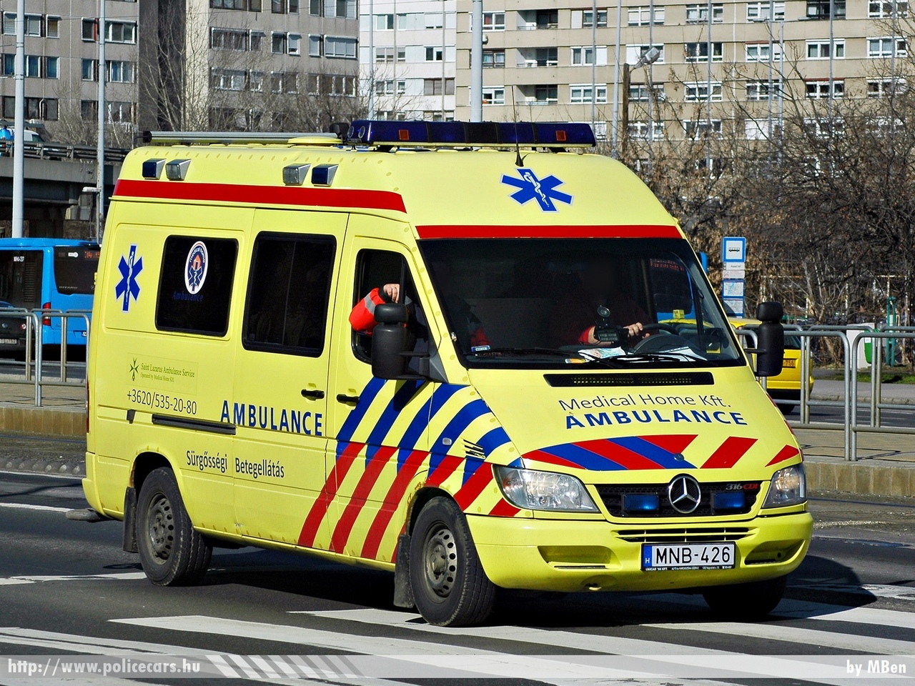 Mercedes-Benz Sprinter, Medical Home Kft., fotó: MBen
Keywords: magyar Magyarország mentő mentőautó Hungary hungarian ambulance MNB-426
