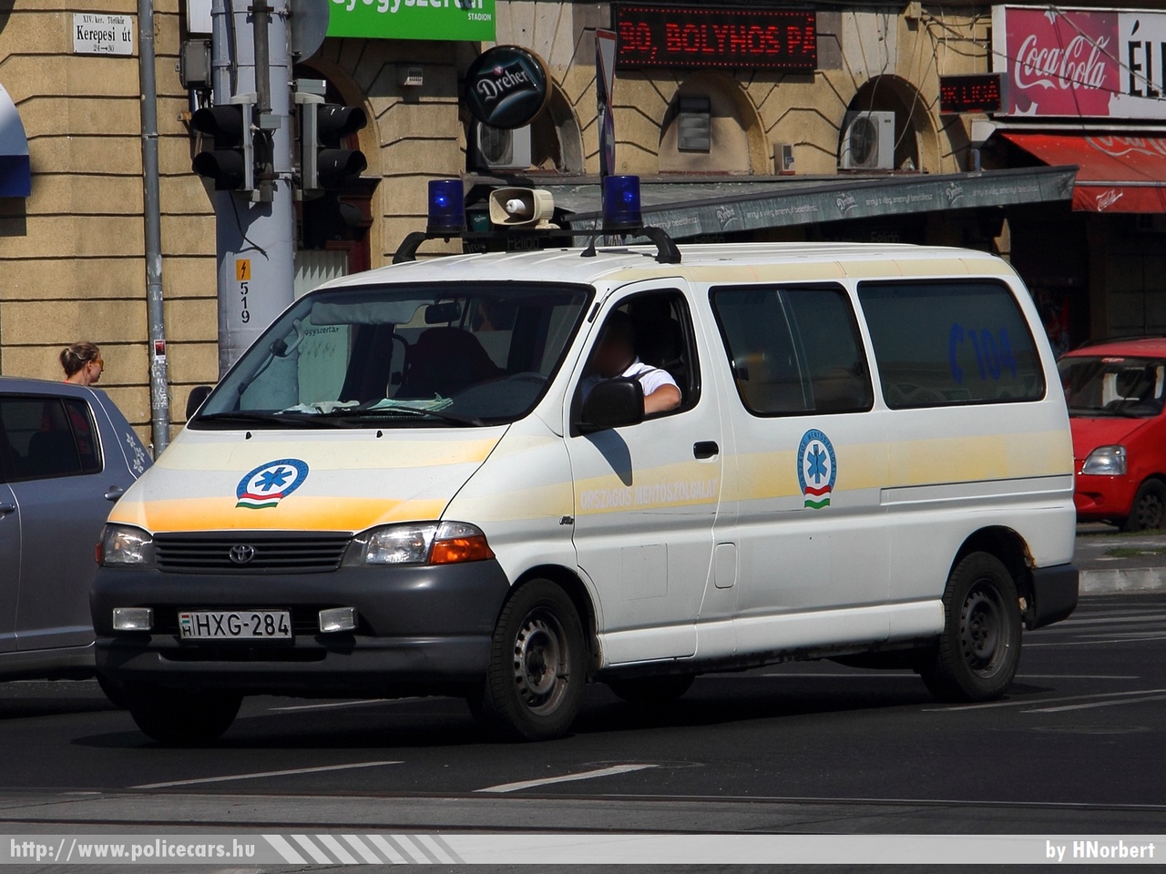 Toyota Hiace, Országos Mentõszolgálat, fotó: HNorbert
Keywords: magyar Magyarország mentő mentőautó OMSZ HXG-284 Hungary hungarian ambulance