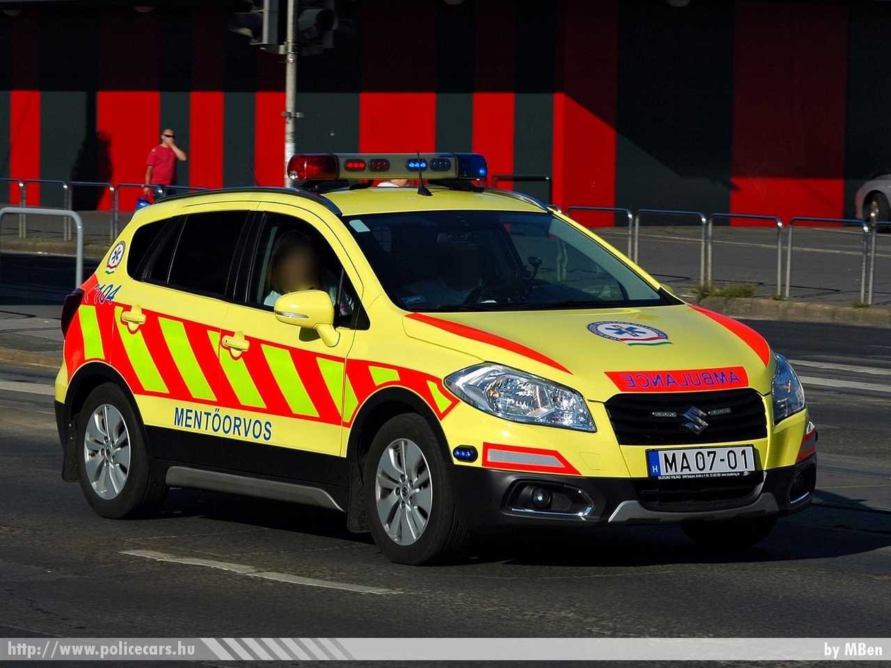 Suzuki SX4 S-Cross, Országos Mentõszolgálat, MOK, fotó: MBen
Keywords: magyar Magyarország mentő mentőautó Hungary hungarian ambulance MA07-01