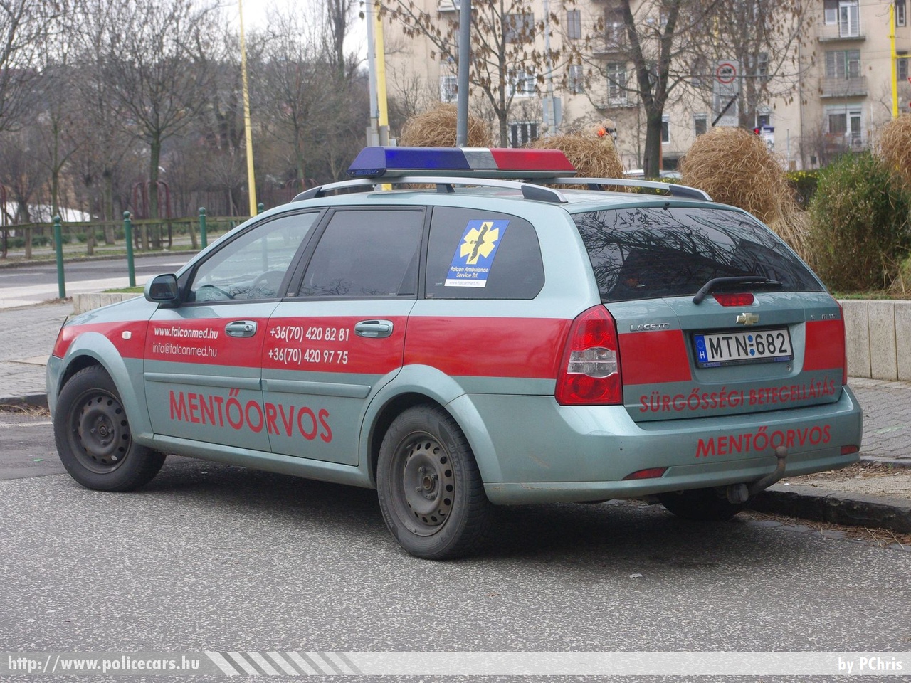 Chevrolet Lacetti, Falconmed, fotó: PChris
Keywords: magyar Magyarország mentő mentőautó Hungary hungarian ambulance MTN-682