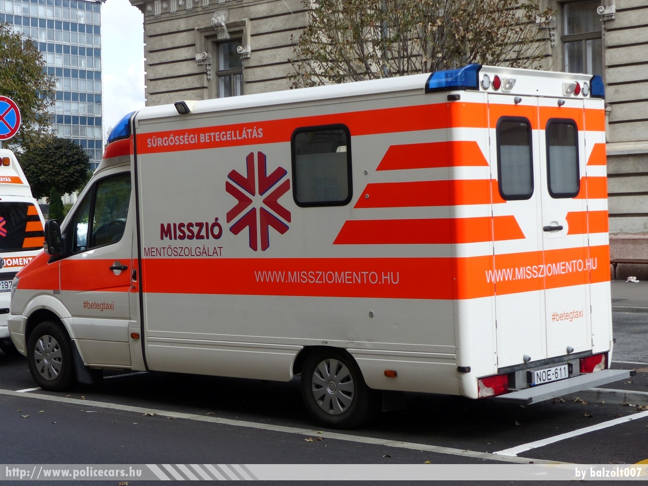 Mercedes Sprinter II, Misszió Mentõszolgálat, fotó: balzolt007
Keywords: magyar Magyarország mentő mentőautó Hungary hungarian ambulance NOE-611